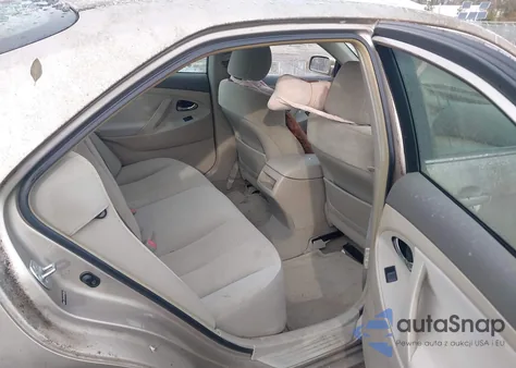 2009 Toyota Camry Le z USA, uszkodzony, nr VIN 4T1BE46K09U803855